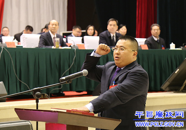 ��ͼ�ġ���������ѡƽ���ؼ��ίԱ������